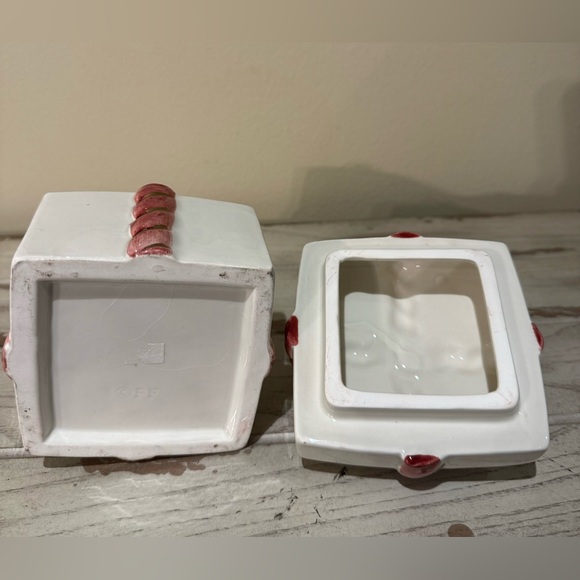 Vtg Fitz & Floyd HollyBerry Christmas Ceramic Gift Box - Picture 7 of 10